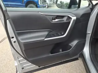 Toyota RAV4 2020 AWD XLE 4dr SUV