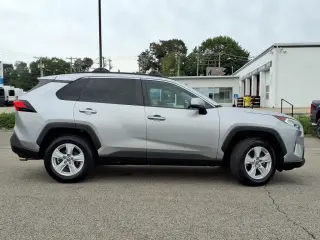 Toyota RAV4 2020 AWD XLE 4dr SUV