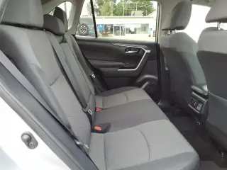 Toyota RAV4 2020 AWD XLE 4dr SUV