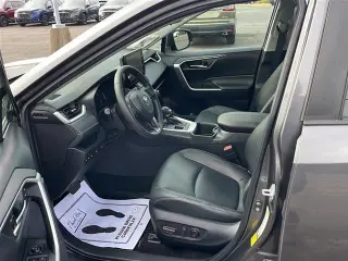 Toyota RAV4 2024 AWD XLE Premium SUV 4p