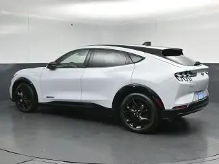 Ford Mustang Mach-E 2023 AWD Premium 4p SUV