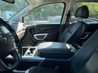 Nissan Titan 2018 4x4 S 4dr Crew Cab