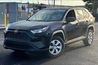 Toyota RAV4 2025 AWD LE 4dr SUV