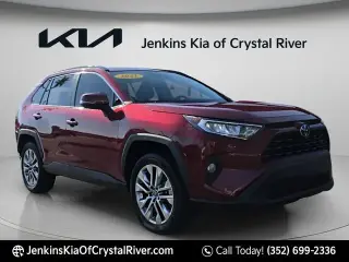 Toyota RAV4 2021 XLE Premium 4p SUV