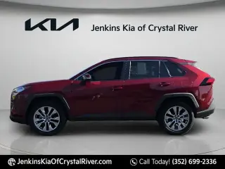 Toyota RAV4 2021 XLE Premium 4p SUV