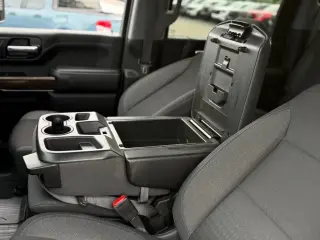GMC Sierra 2500HD 2020 4x4 SLE 4dr Crew Cab SB
