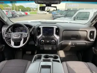 GMC Sierra 2500HD 2020 4x4 SLE 4dr Crew Cab SB