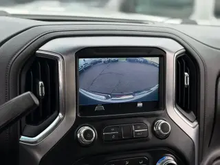 GMC Sierra 2500HD 2020 4x4 SLE 4dr Crew Cab SB
