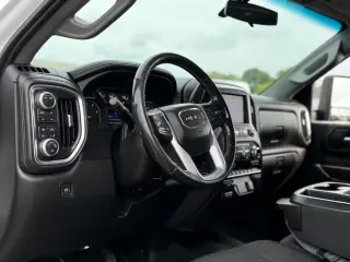 GMC Sierra 2500HD 2020 4x4 SLE 4dr Crew Cab SB