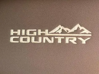 Chevrolet Suburban 2021 4x4 High Country 4dr SUV