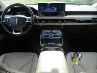 Lincoln Nautilus 2021 AWD Reserve 4dr SUV