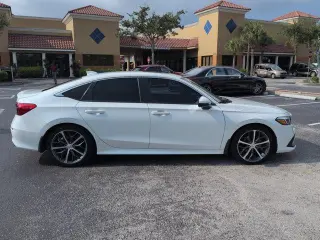 Honda Civic 2024 Touring 4dr Sedan
