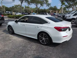 Honda Civic 2024 Touring 4dr Sedan