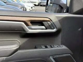 Chevrolet Silverado 1500 2023 4x4 RST 4p Camioneta de Cabina Completa 5.8 pies SB