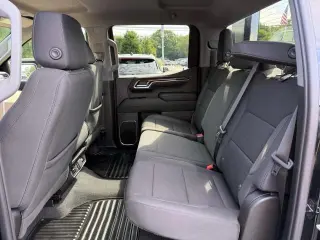 Chevrolet Silverado 1500 2023 4x4 RST 4p Camioneta de Cabina Completa 5.8 pies SB