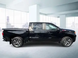 Chevrolet Silverado 1500 2023 4x4 RST 4p Camioneta de Cabina Completa 5.8 pies SB