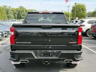 Chevrolet Silverado 1500 2023 4x4 RST 4p Camioneta de Cabina Completa 5.8 pies SB