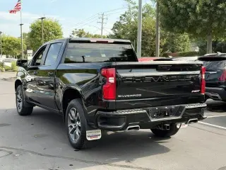 Chevrolet Silverado 1500 2023 4x4 RST 4p Camioneta de Cabina Completa 5.8 pies SB
