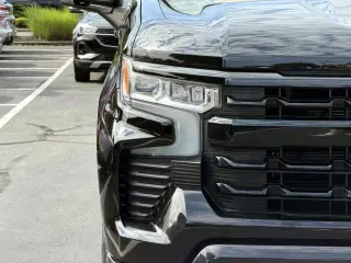 Chevrolet Silverado 1500 2023 4x4 RST 4p Camioneta de Cabina Completa 5.8 pies SB