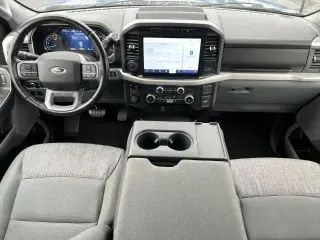 Ford F-150 2022 4x4 XLT 4p SuperCrew 6.5 ft. SB
