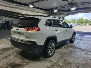 Jeep Cherokee 2021 Latitude Lux 4dr SUV