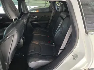 Jeep Cherokee 2021 Latitude Lux 4dr SUV