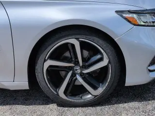 Honda Accord 2018 Sport 4dr Sedan (2.0T I4 10A)