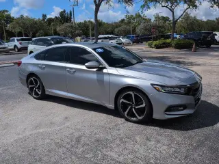 Honda Accord 2018 Sport 4dr Sedan (2.0T I4 10A)