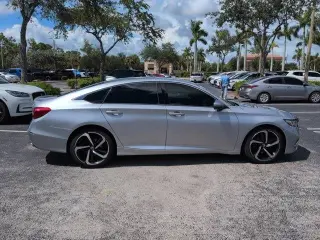 Honda Accord 2018 Sport 4dr Sedan (2.0T I4 10A)