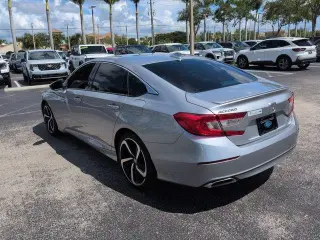 Honda Accord 2018 Sport 4dr Sedan (2.0T I4 10A)