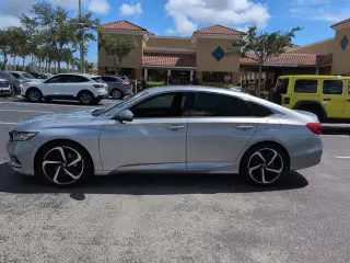 Honda Accord 2018 Sport 4dr Sedan (2.0T I4 10A)