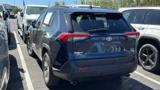 Toyota RAV4 Hybrid 2021 AWD XLE Premium 4p SUV