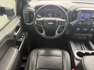 Chevrolet Silverado 3500HD 2020 4x4 LTZ 4dr Crew Cab SB SRW