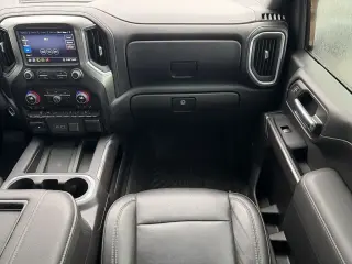Chevrolet Silverado 3500HD 2020 4x4 LTZ 4dr Crew Cab SB SRW