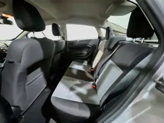 Ford Fiesta 2017 S 4dr Sedán