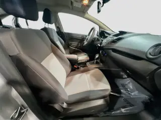 Ford Fiesta 2017 S 4dr Sedán