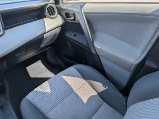 Toyota RAV4 2013 LE 4p SUV