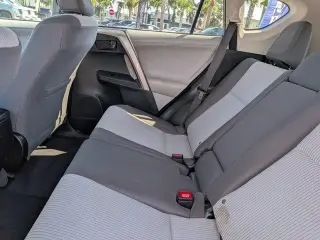 Toyota RAV4 2013 LE 4p SUV