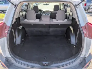 Toyota RAV4 2013 LE 4p SUV