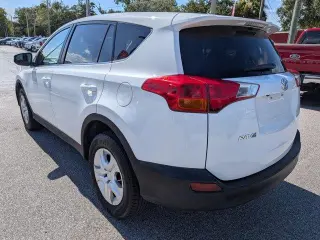 Toyota RAV4 2013 LE 4p SUV