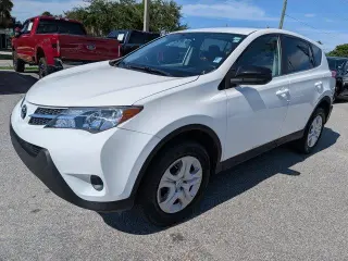 Toyota RAV4 2013 LE 4p SUV