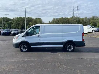 Ford Transit 2017 150 3p SWB techo bajo furgoneta de carga con puertas laterales de pasajeros 60/40