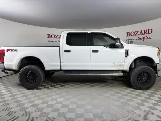 Ford F-250 Super Duty 2020 4x4 XLT 4p. Cabina de Tripulacion de 8 ft. Camion de Carrito