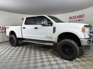 Ford F-250 Super Duty 2020 4x4 XLT 4p. Cabina de Tripulacion de 8 ft. Camion de Carrito