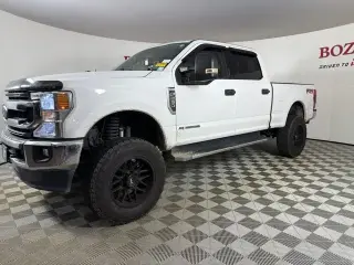Ford F-250 Super Duty 2020 4x4 XLT 4p. Cabina de Tripulacion de 8 ft. Camion de Carrito