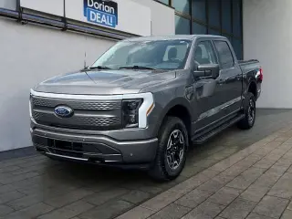 Ford F-150 Lightning 2023 4x4 XLT 4p SuperCab 5.5 ft. SB