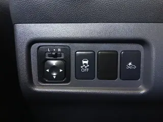 Mitsubishi Mirage 2023 ES 4p Hatchback