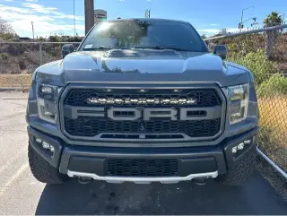 Ford F-150 2018 4x4 Raptor 4p SuperCab 5.5 ft. TB