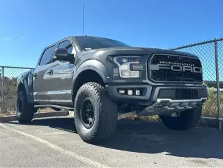 Ford F-150 2018 4x4 Raptor 4p SuperCab 5.5 ft. TB