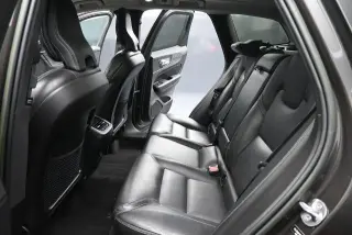Volvo XC60 2023 AWD B5 Ultimate Bright Theme 4dr SUV